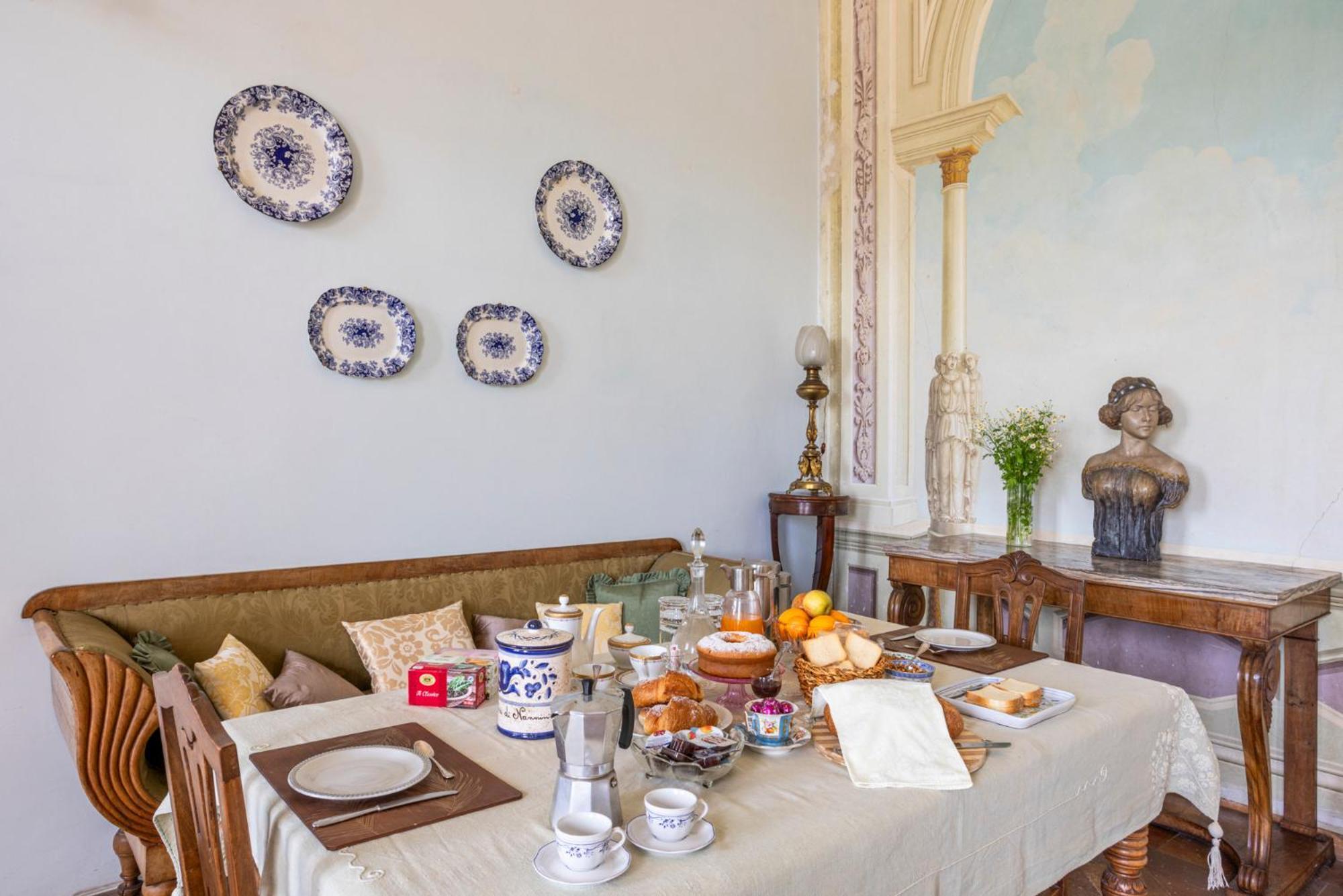 B&B In An 1800S Frescoed Villa With Panoramic Solarium And Historic Park - Villa Mastrangelo Colli del Tronto Buitenkant foto