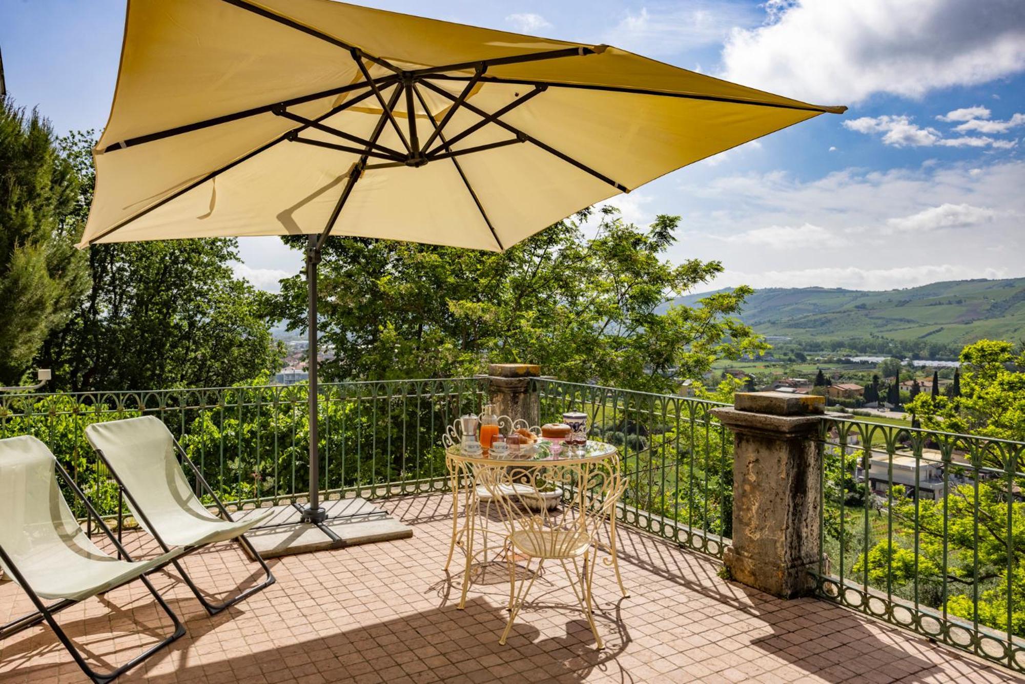 B&B In An 1800S Frescoed Villa With Panoramic Solarium And Historic Park - Villa Mastrangelo Colli del Tronto Buitenkant foto